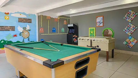 38_CayleyMountainResort_Facility_GamesRoom