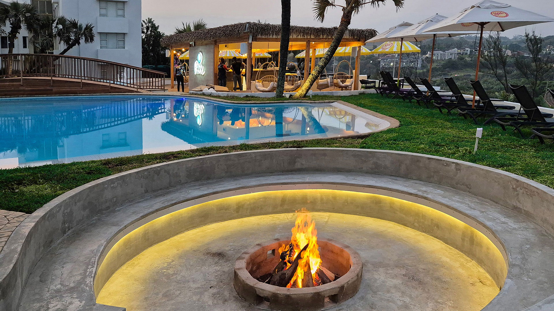 Firepit facing bar