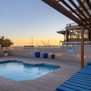 Table View Villas