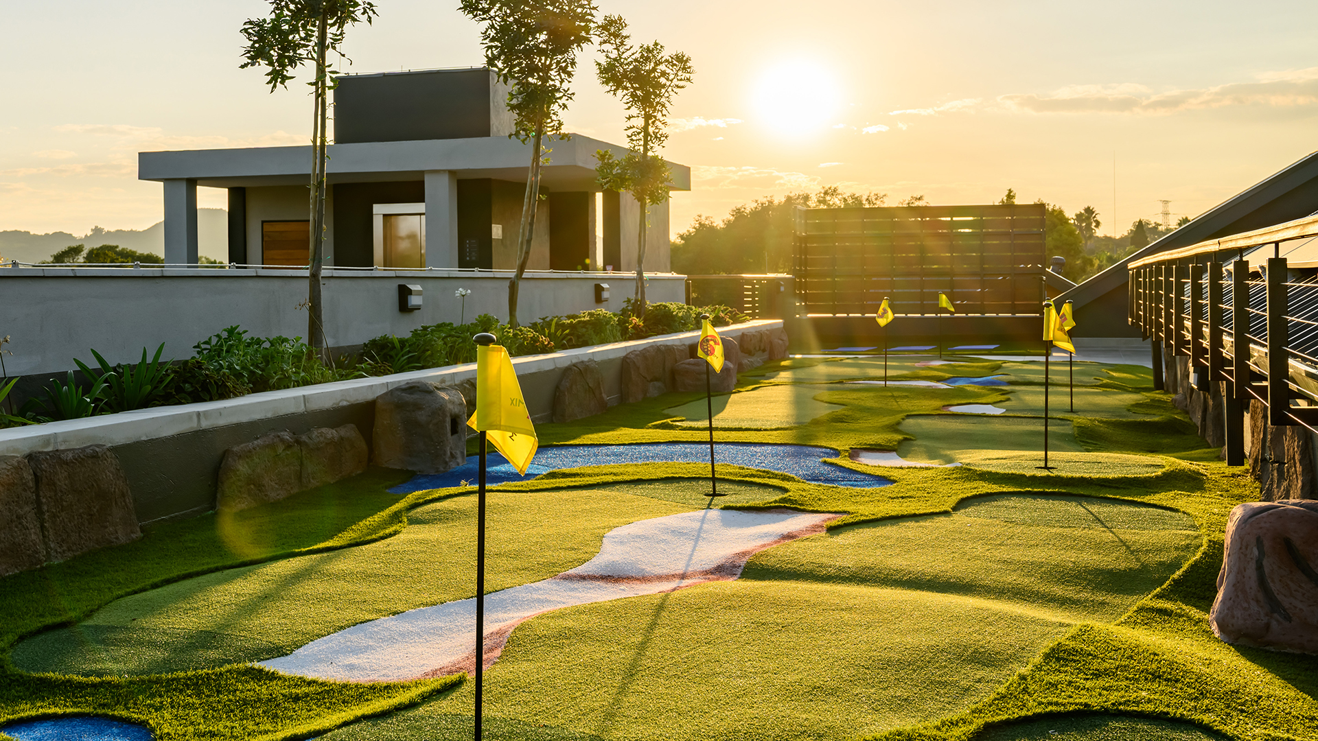 Menlyn Mix Put-Put